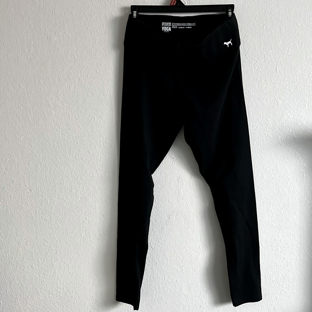 Victoria’s Secret pink, Yoga Pants